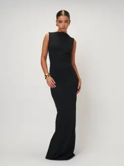 Effie Kats Verona Gown Black Size 8