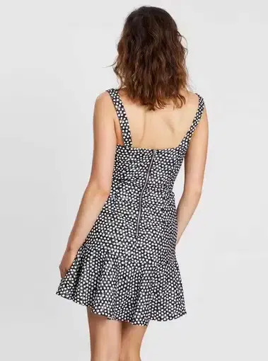 product_#UHJvZHVjdE1lZGlhOjUwNDg1NA==