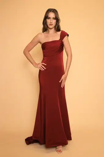 Tina Holly Evie Gown Burgundy Size 8