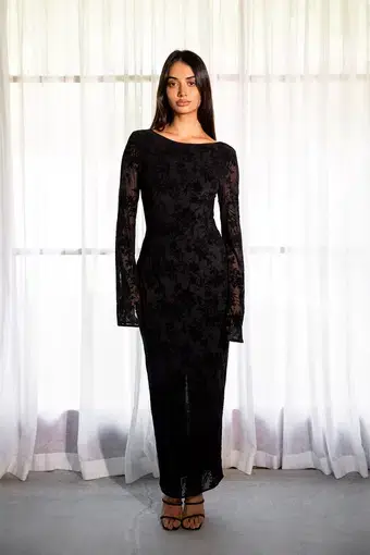 Isabelle Quinn Lana Velvet Long Sleeve Maxi Dress Black Size 6