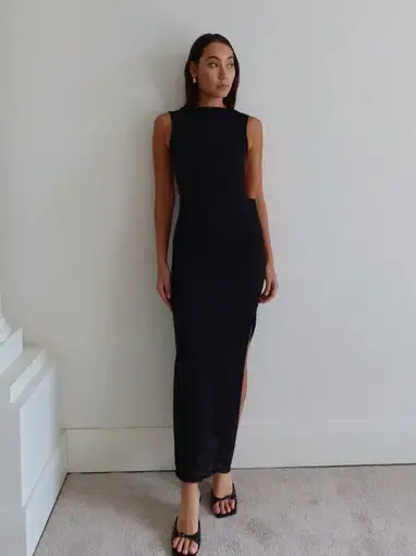 She is OLLÁ Luelle Midi Dress Black Size 8