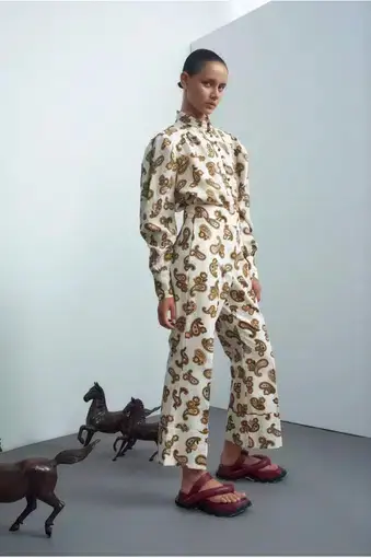 product_#UHJvZHVjdE1lZGlhOjYwMzI5OA==