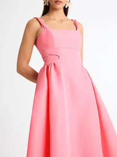 product_#UHJvZHVjdE1lZGlhOjYzMDAwMA==