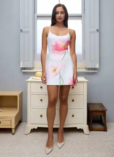 product_#UHJvZHVjdE1lZGlhOjYzMzIyMQ==