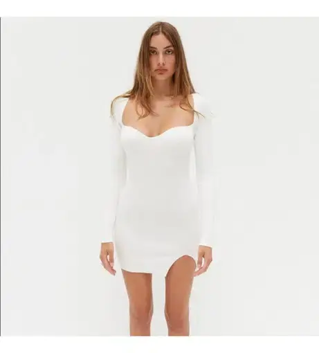 product_#UHJvZHVjdE1lZGlhOjY2ODc0NQ==