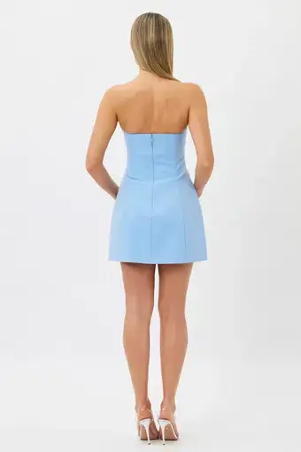 product_#UHJvZHVjdE1lZGlhOjY4NTEyMw==