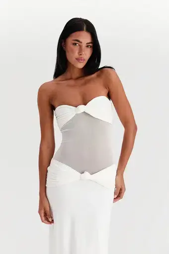 product_#UHJvZHVjdE1lZGlhOjgxMzAwNg==