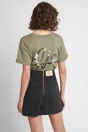 product_#UHJvZHVjdE1lZGlhOjE2NTMwMQ==