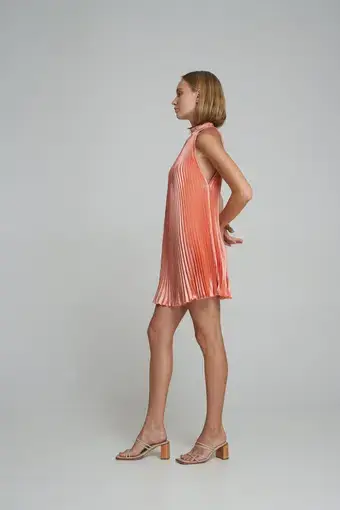 product_#UHJvZHVjdE1lZGlhOjEyNTIwOA==