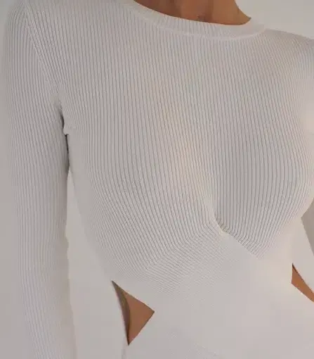 product_#UHJvZHVjdE1lZGlhOjQwNzQ4NA==