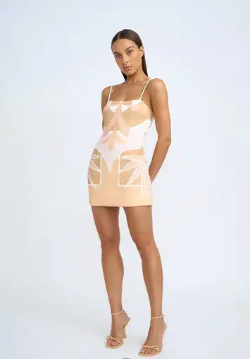 product_#UHJvZHVjdE1lZGlhOjQzOTgxMQ==