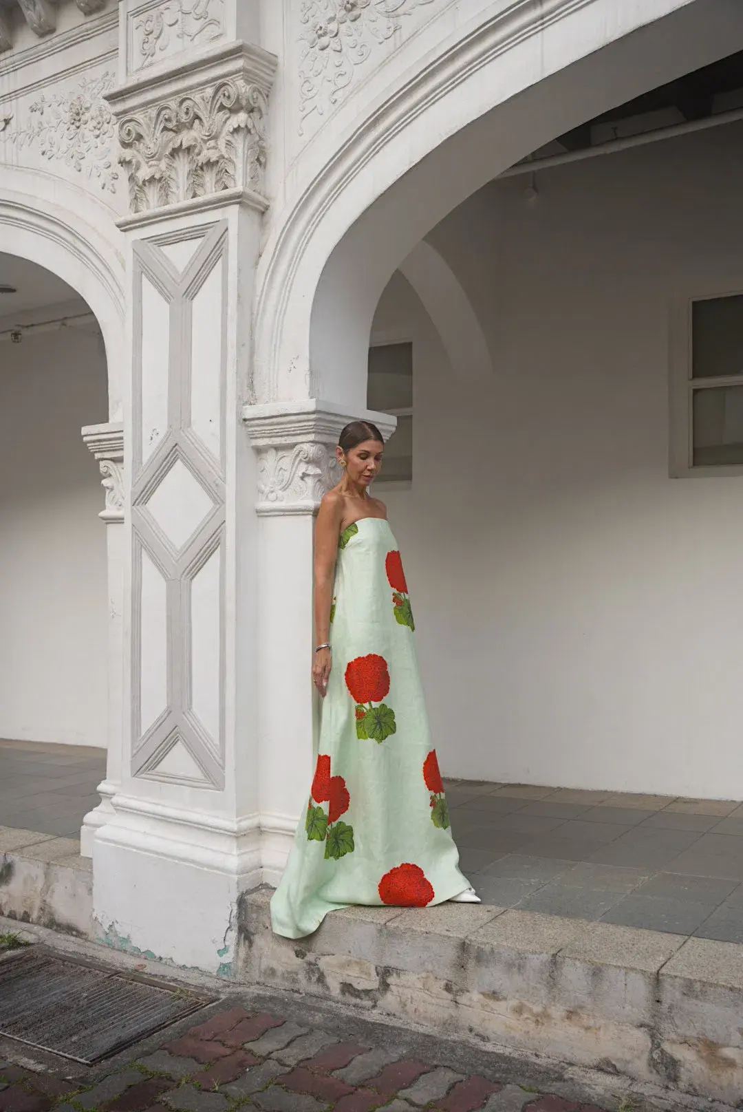 Oroton Posie Gown Geranium Floral Print Size AU 6  - Image 2