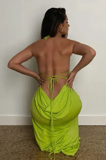 Melani The Label Marlo Gown in Green Size 6 - Image 2