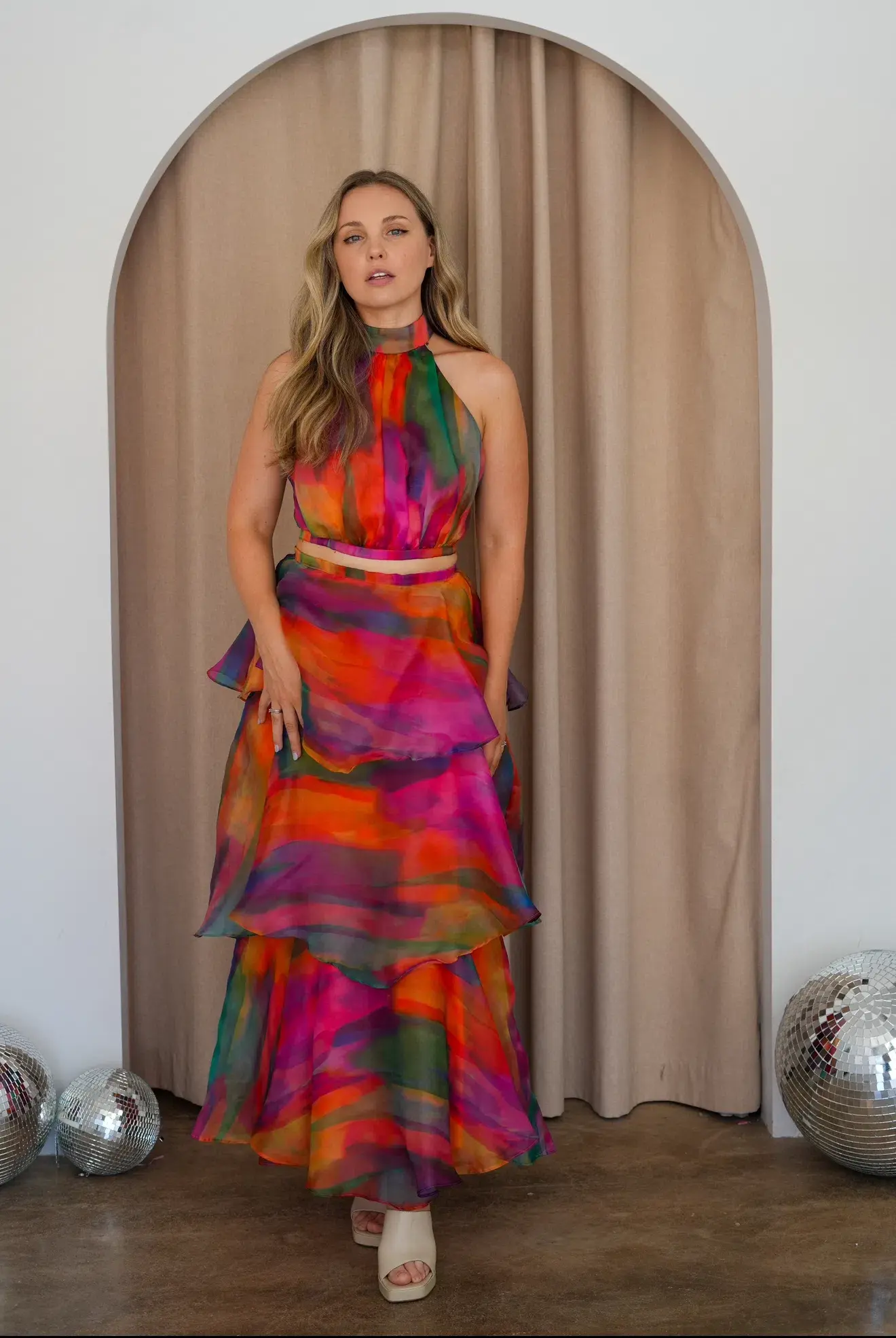 Yaura Faari Set Maxi Skirt and Crop Top in Aquarelle Print Size 8 - Image 2