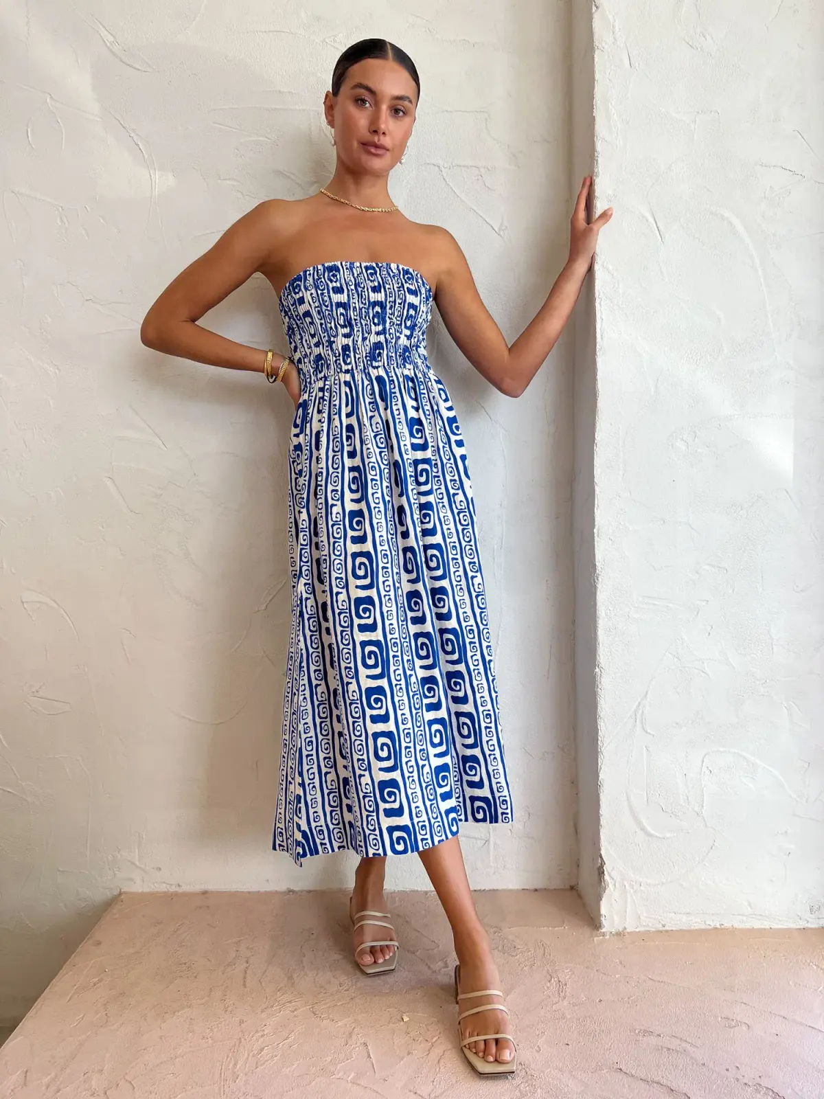 Faithfull the Brand Musee Midi Dress in Island Blue Pacific Print Size 6 - Image 1