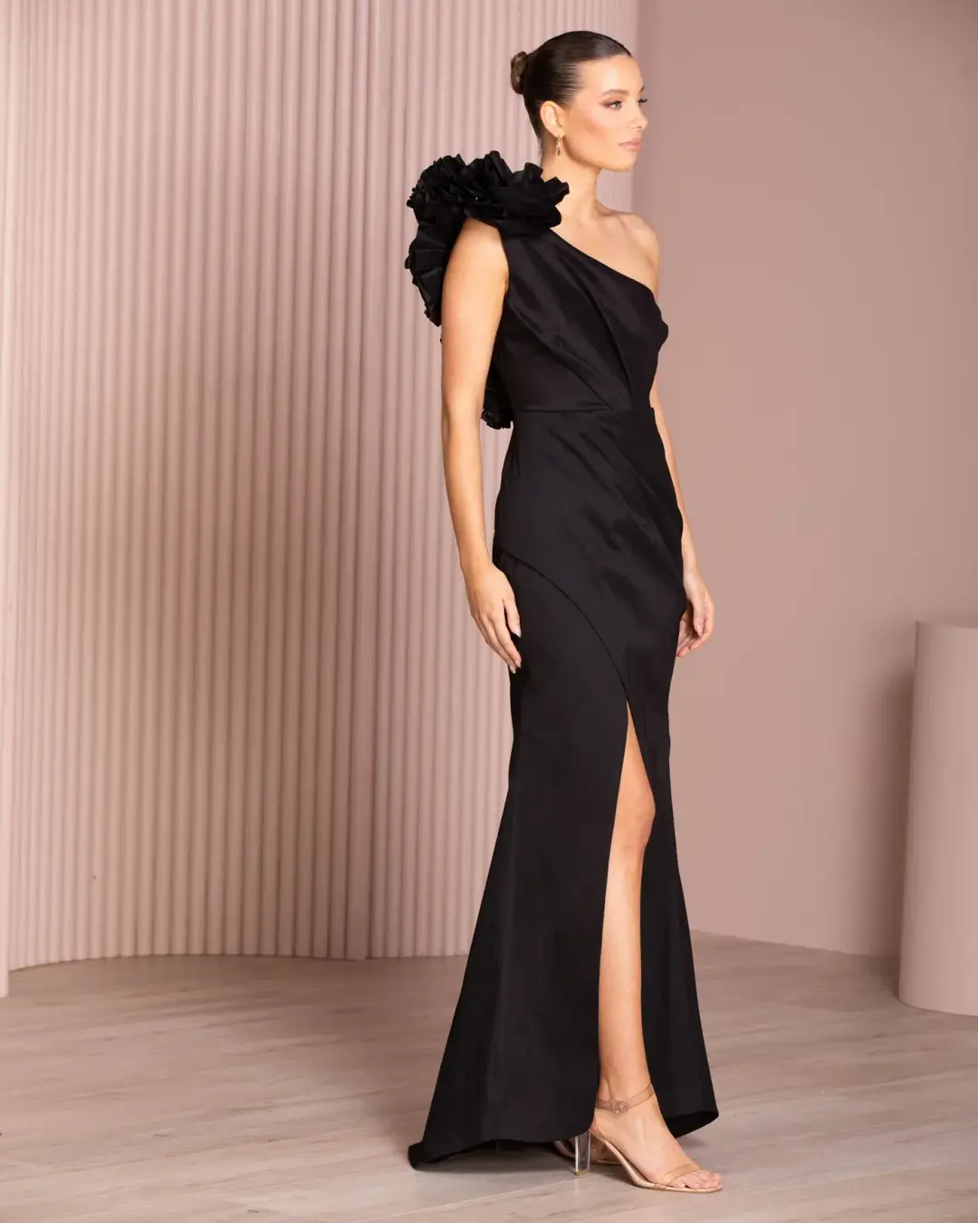 Azzurielle Aimi Gown Black Size AU 12 for rent on The Volte - main image
