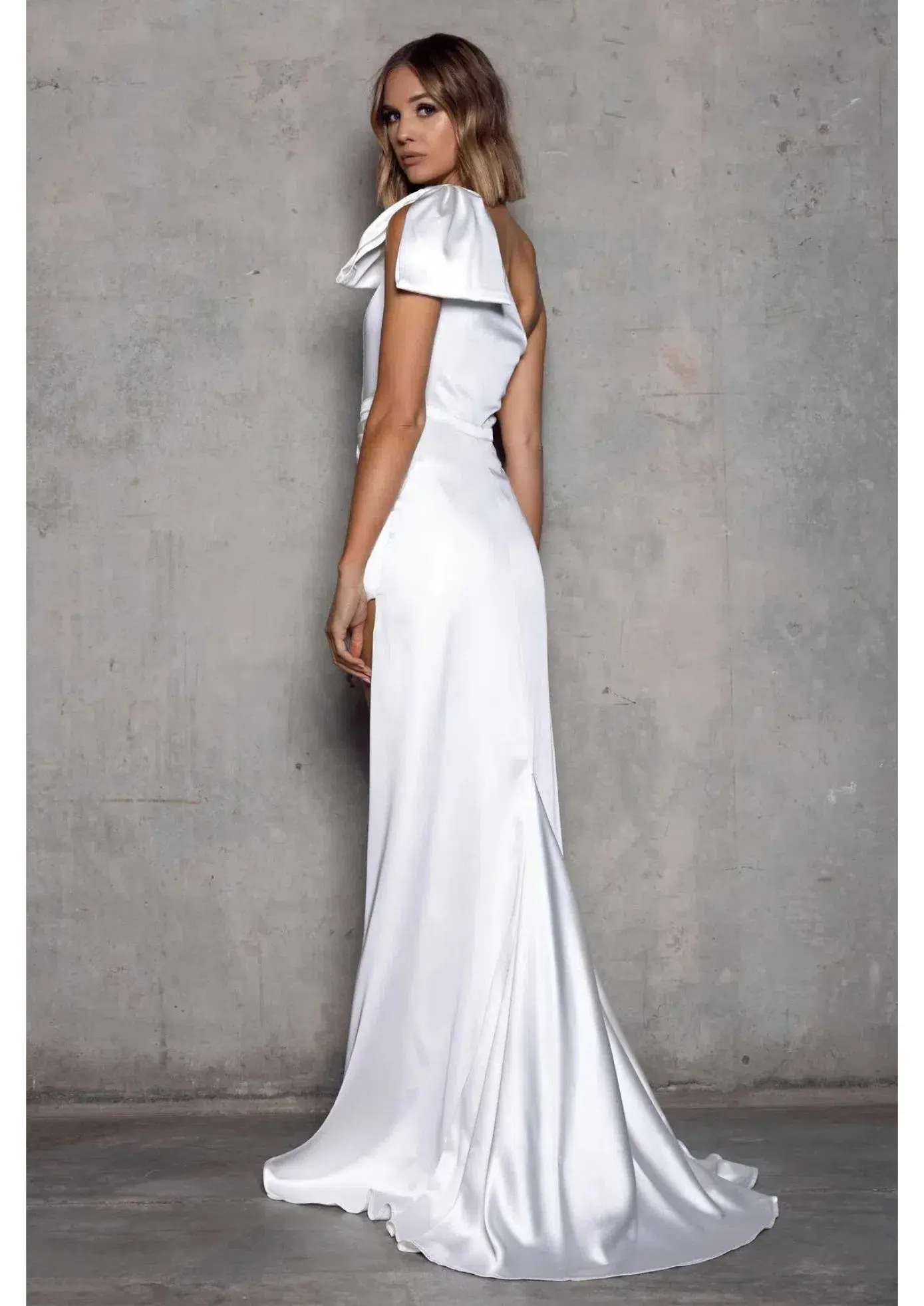 Elle Zeitoune Lola Gown White Size AU 14  - Image 3