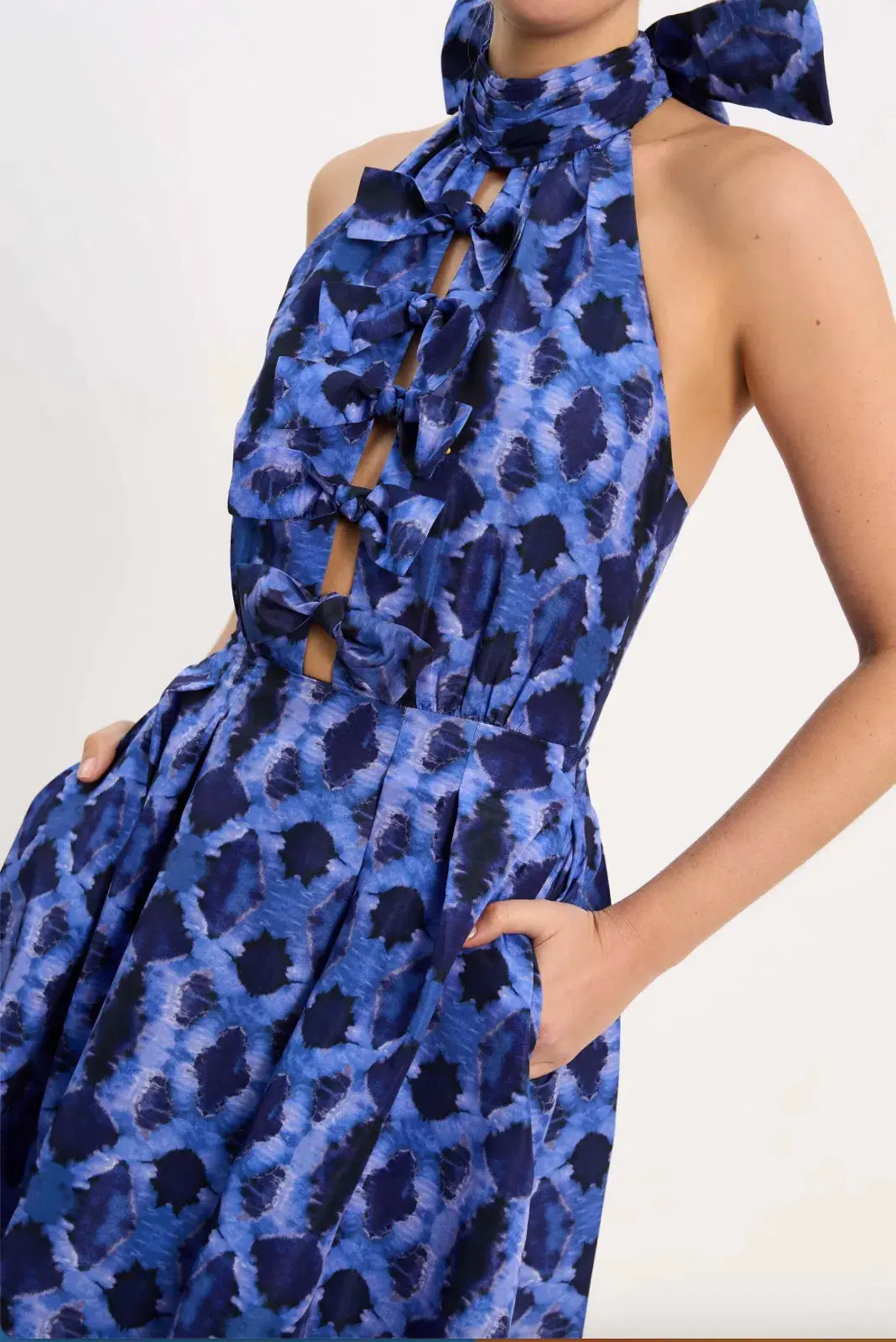 Rebecca Vallance Shiloh Halter Midi Dress Blue Size AU 12  - Image 4