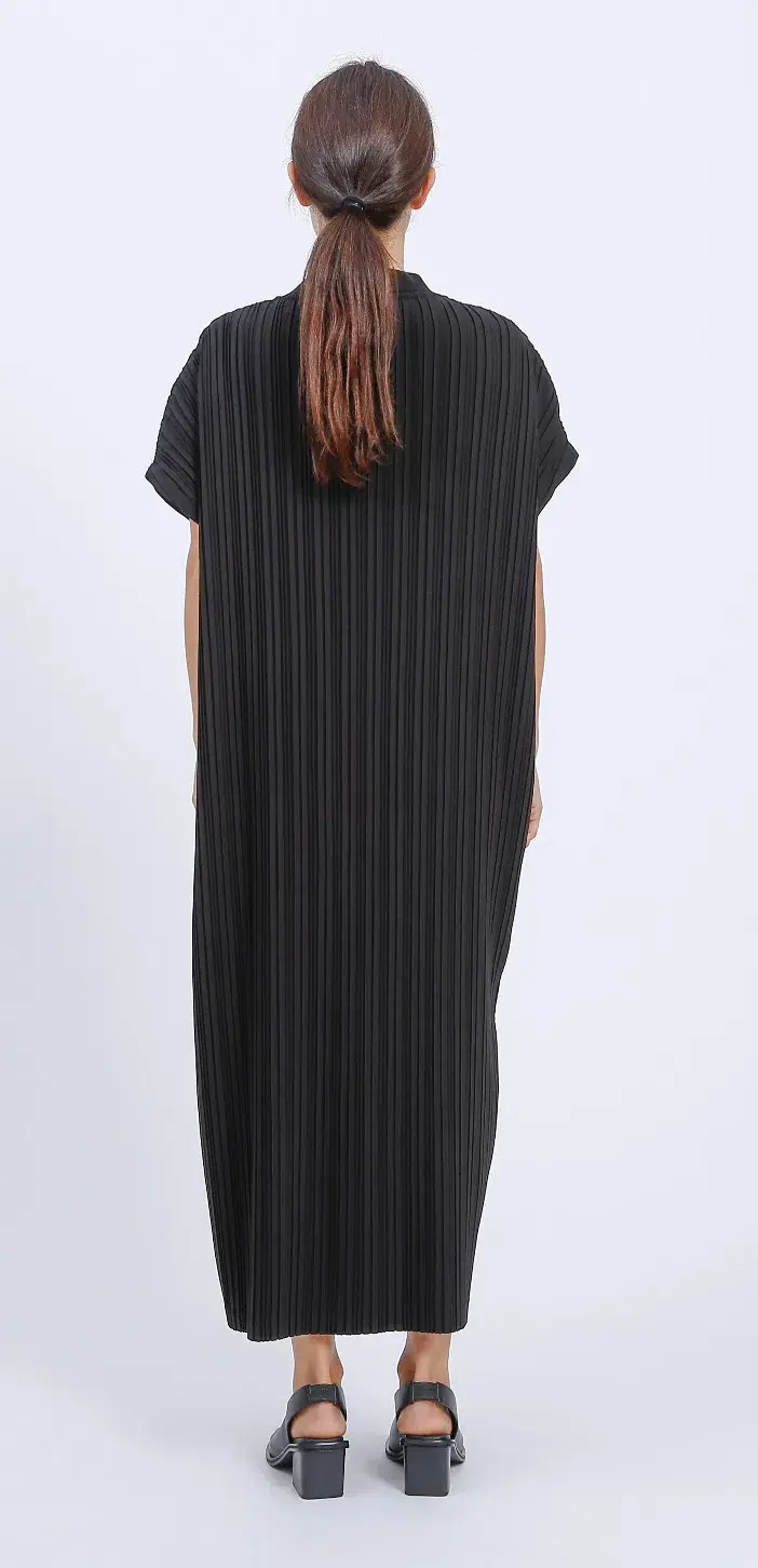 Alpha60 Pleated Dress Black Size 16 - Image 2
