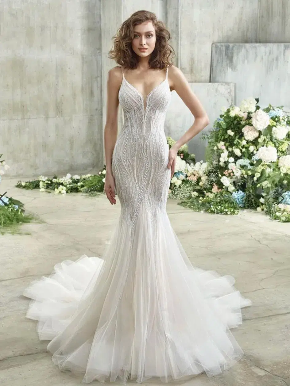 Badgley Mischka Esther Wedding Dress Ivory Size 8  - Image 1