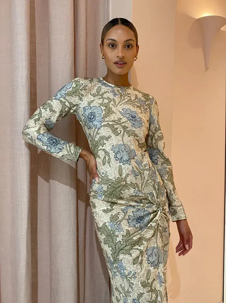Sir the Label Maev Gown in Florence Print Size 1 / AU 8 - Image 2