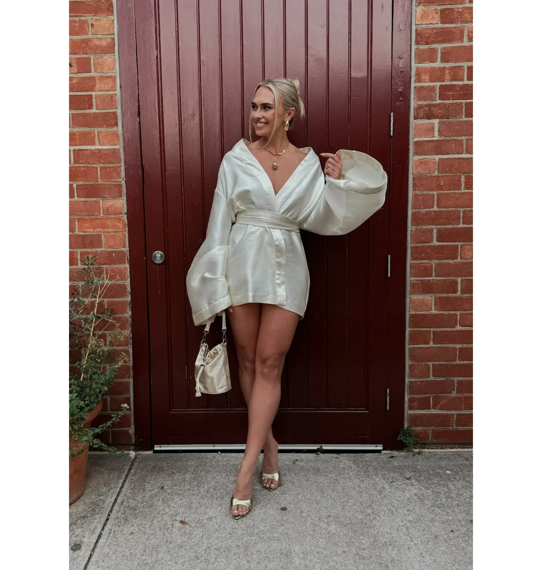Khirzad Femme Rio Robe Short Ivory Size M / AU 10 - Image 2