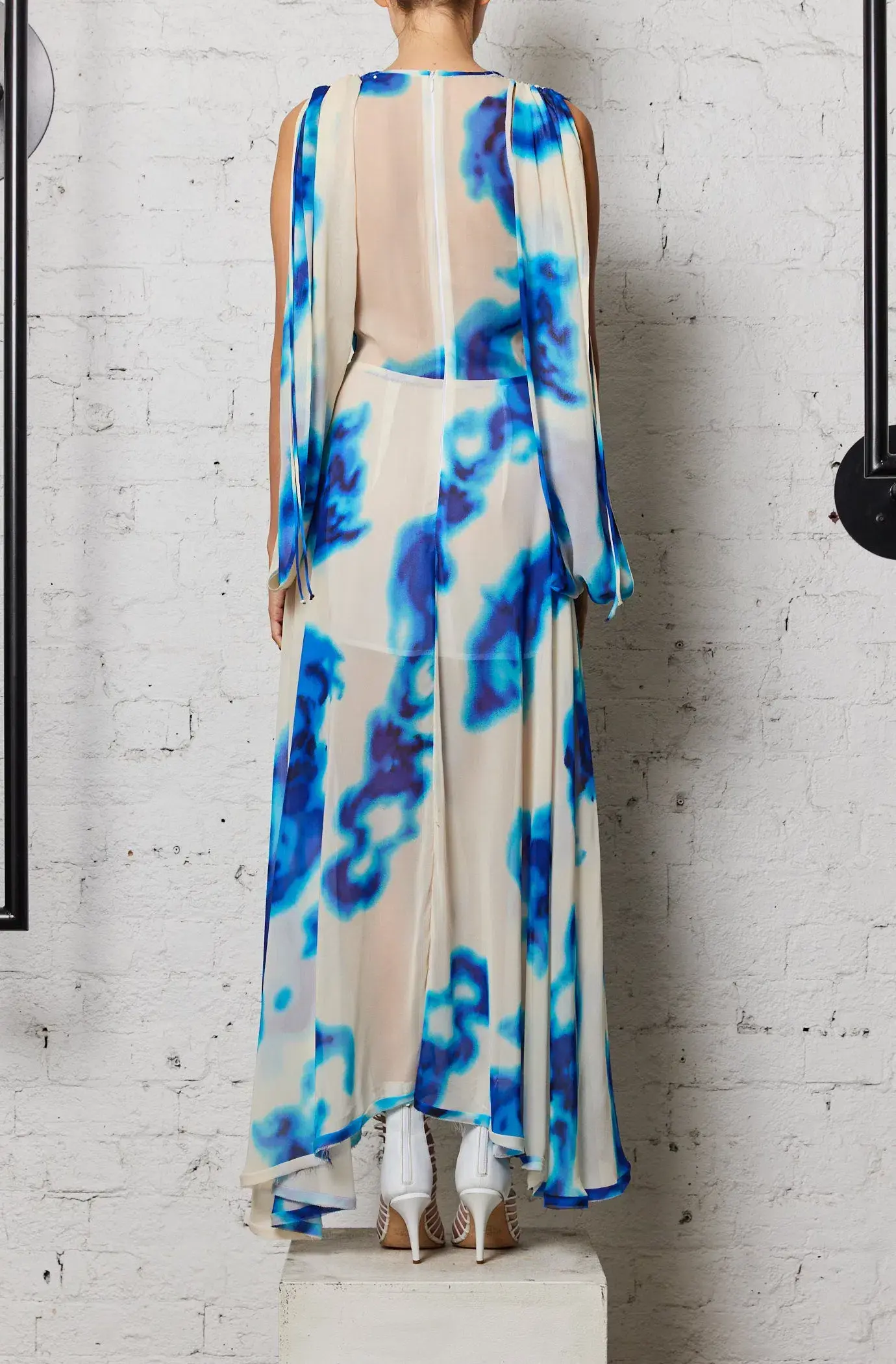KitX Majestic Dreamer Dress w Cape Sleeves Print Size 8 - Image 6