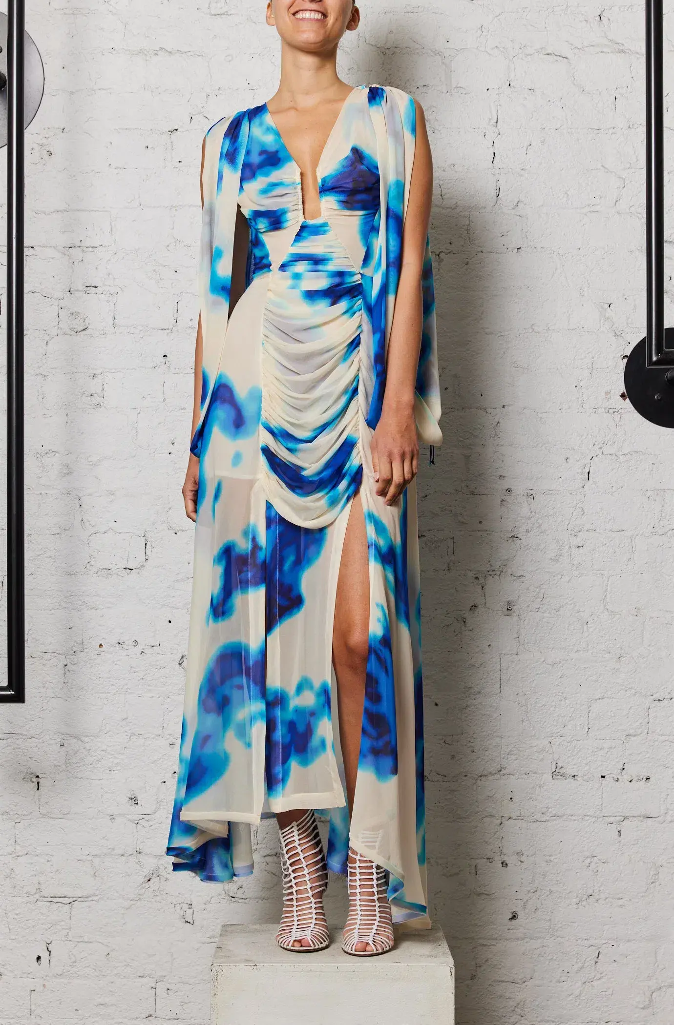KitX Majestic Dreamer Dress w Cape Sleeves Print Size 8 - Image 3