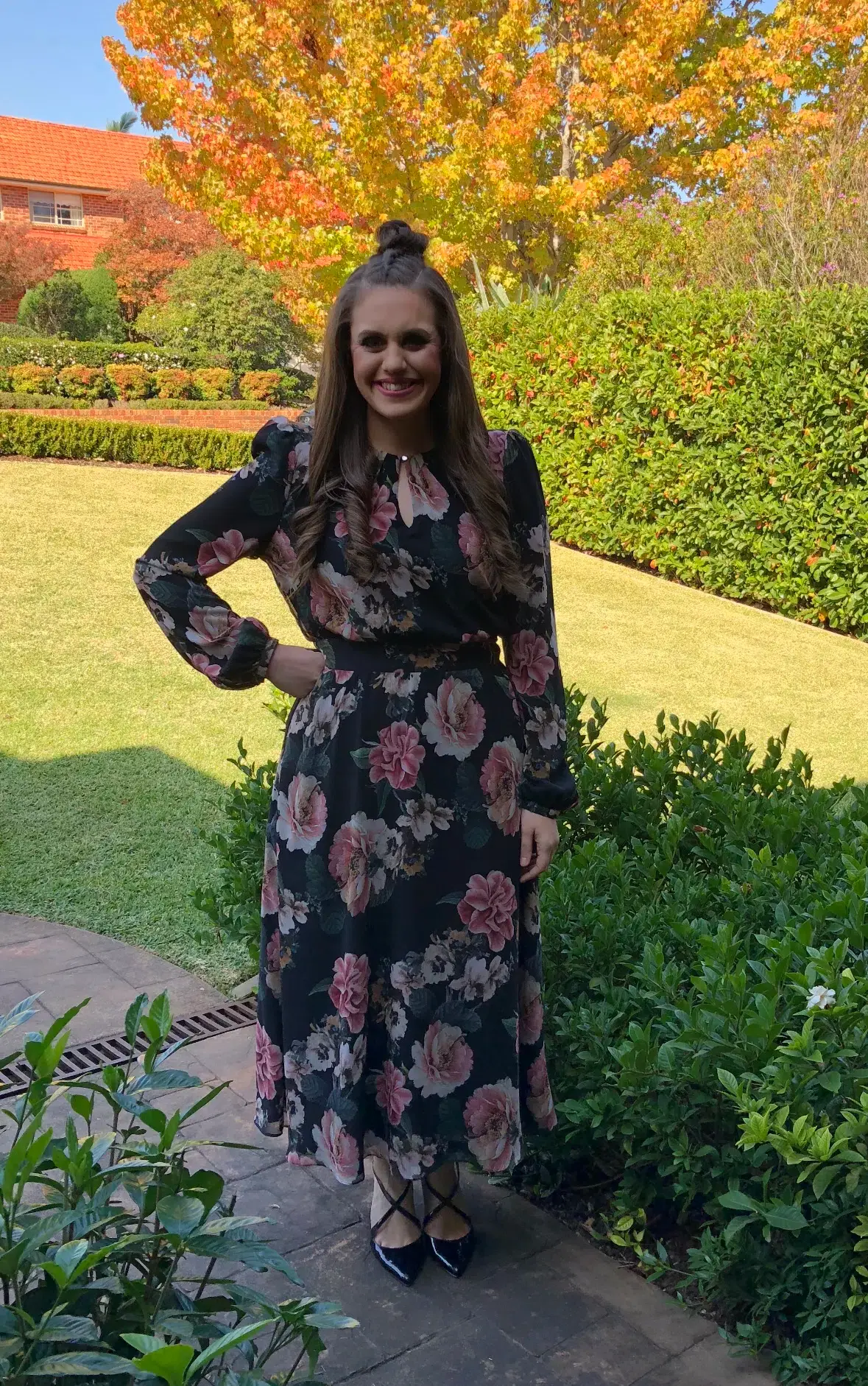 Cue Floral Dress Black Floral Size 14 - Image 1