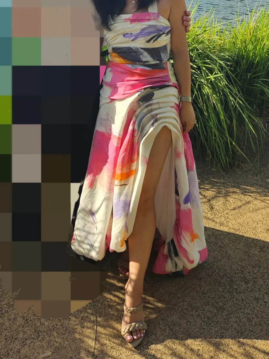 AJE HALTER NECK ABSTRACT SUNSET MIDI DRESS SIZE 8 - Image 1