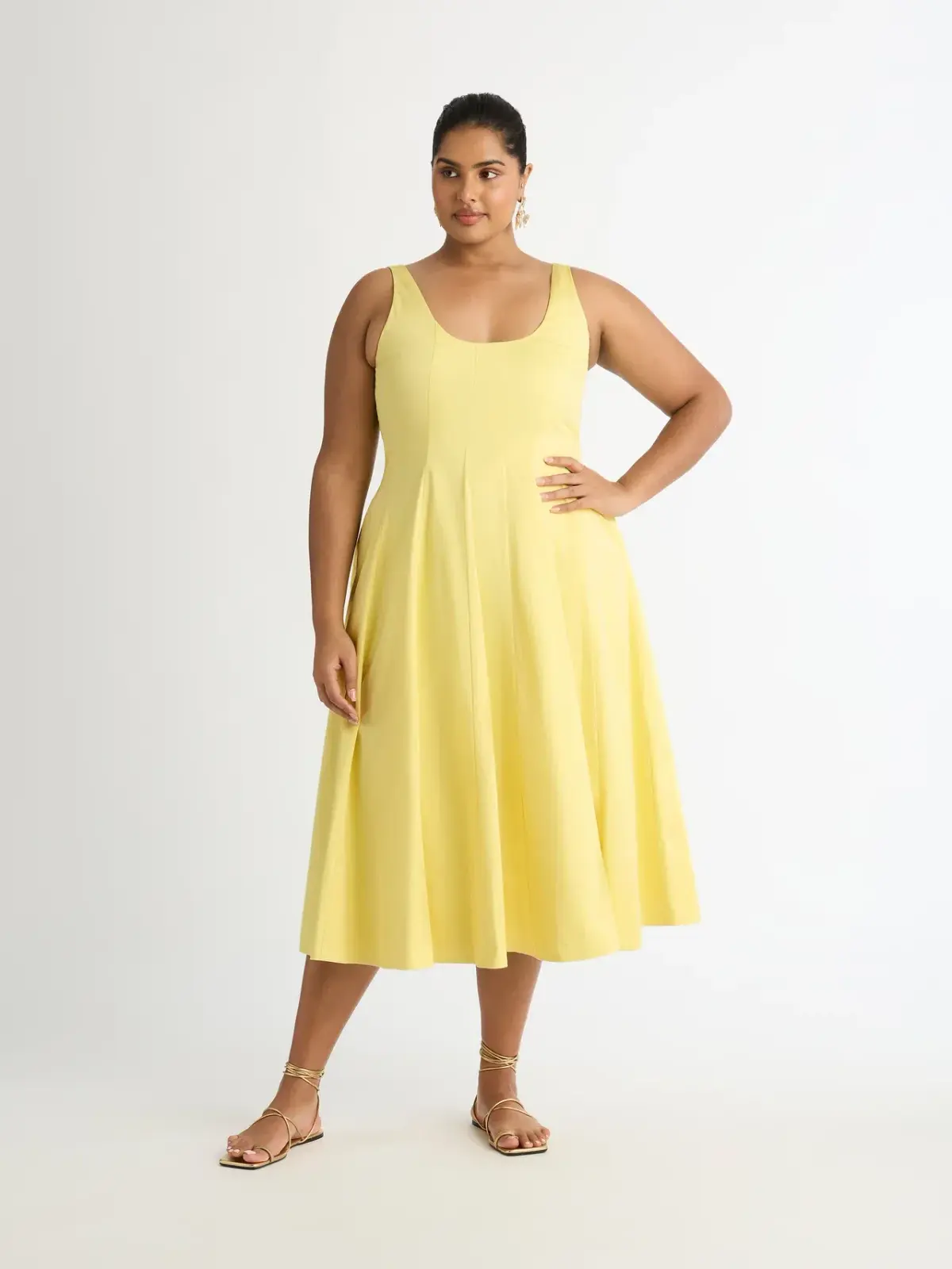 Sheike Mangolia Dress Yellow Size 18 - Image 1