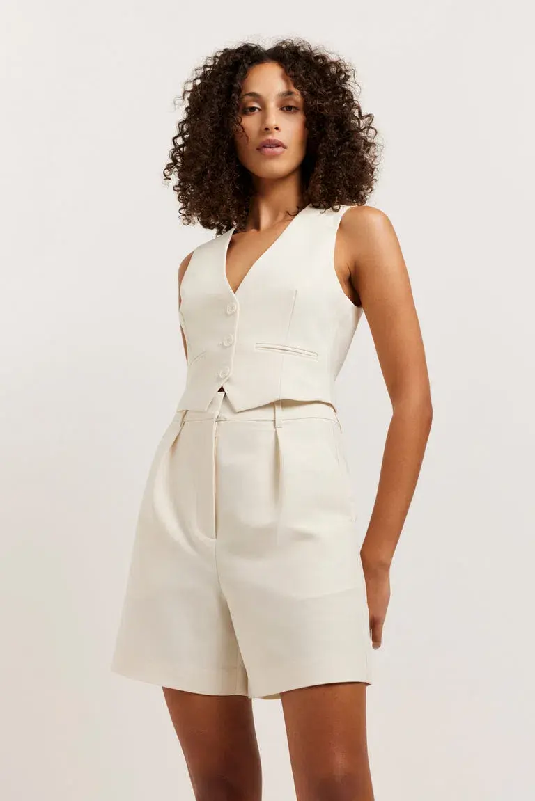 Henne Ari Shorts and Vest Set in Chalk Size 6 - Image 3