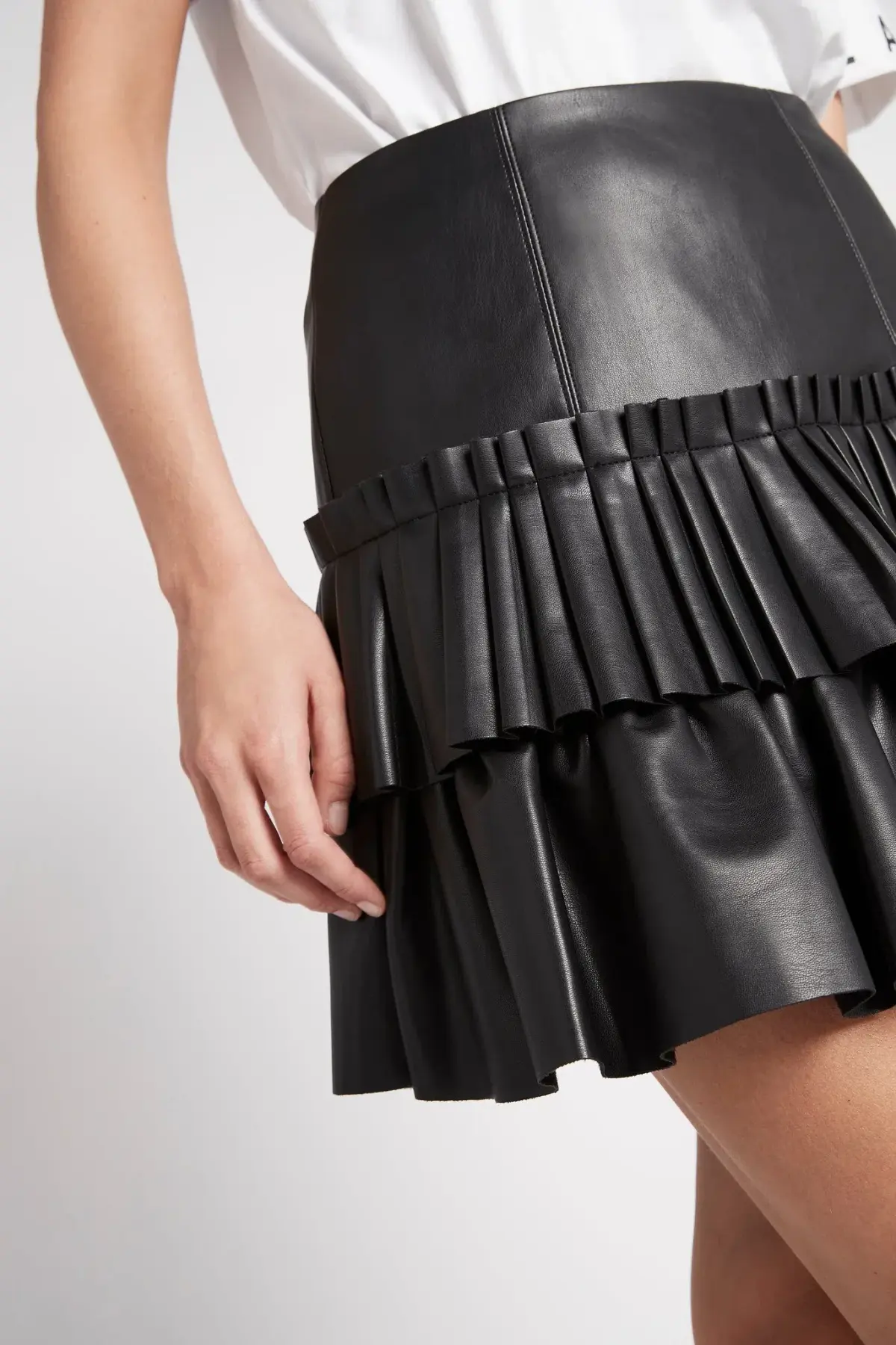 AJE Kindred Tiered Mini Skirt Black Size 8 - Image 2