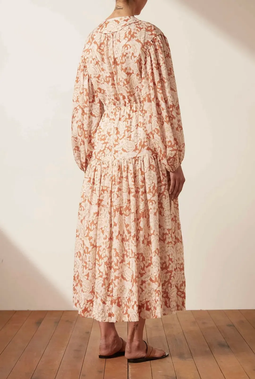 Shona Joy Flor Balloon Sleeve Drawstring Midi Dress Floral Size 12 for rent on The Volte - main image