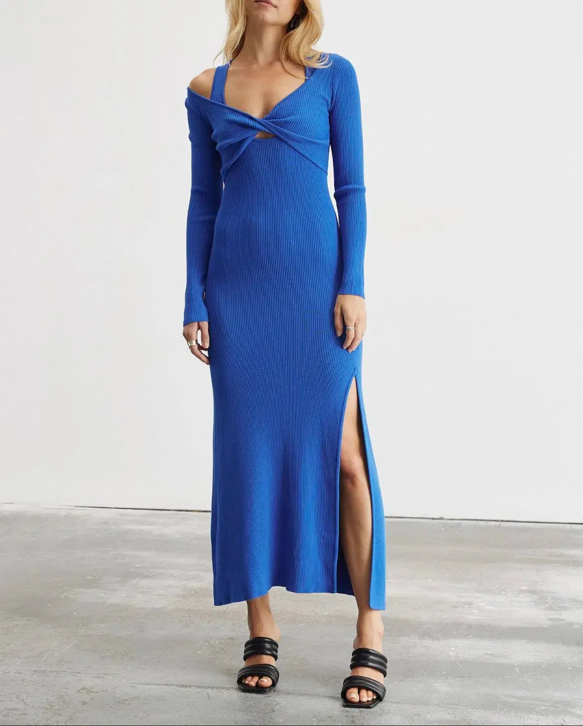 Sovere Mesmerise Combo Knit Dress Blue Size 6  - Image 1