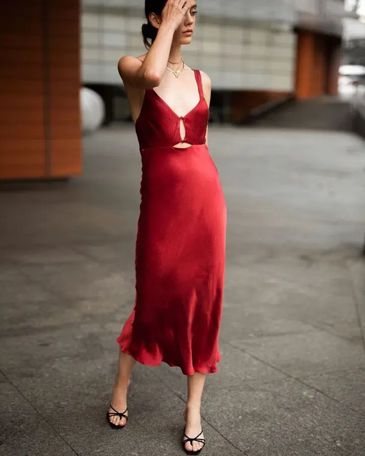 Third Form Intrigue Bias Midi Dress Red Size 8  - Image 3