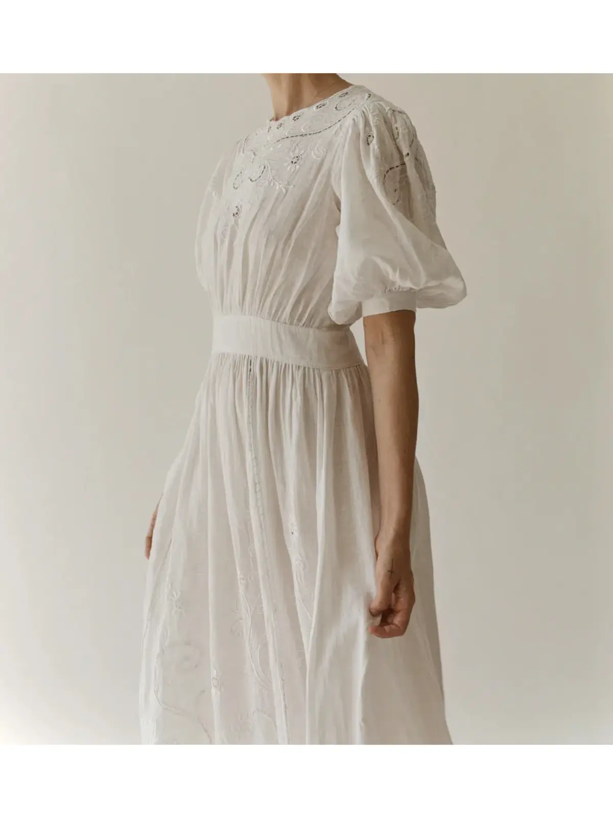 All That Remains Ines Dress in White Size AU 8  - Image 2