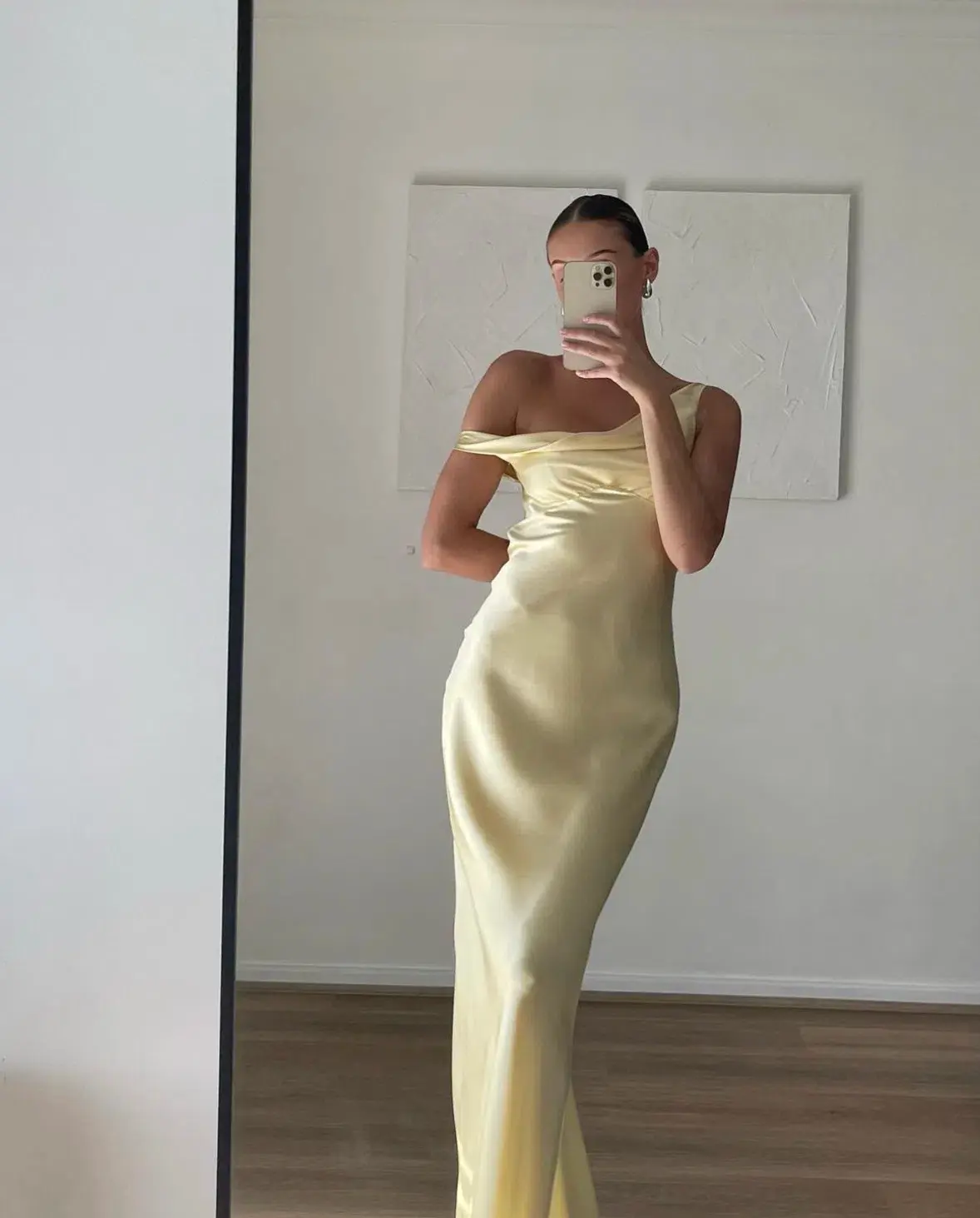 Natalie Rolt Monika Gown in Lemon Size 1 / AU 8 - Image 2