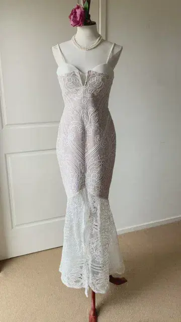 Sheike Lunar Lace Maxi Dress Ivory Size 14 - Image 4