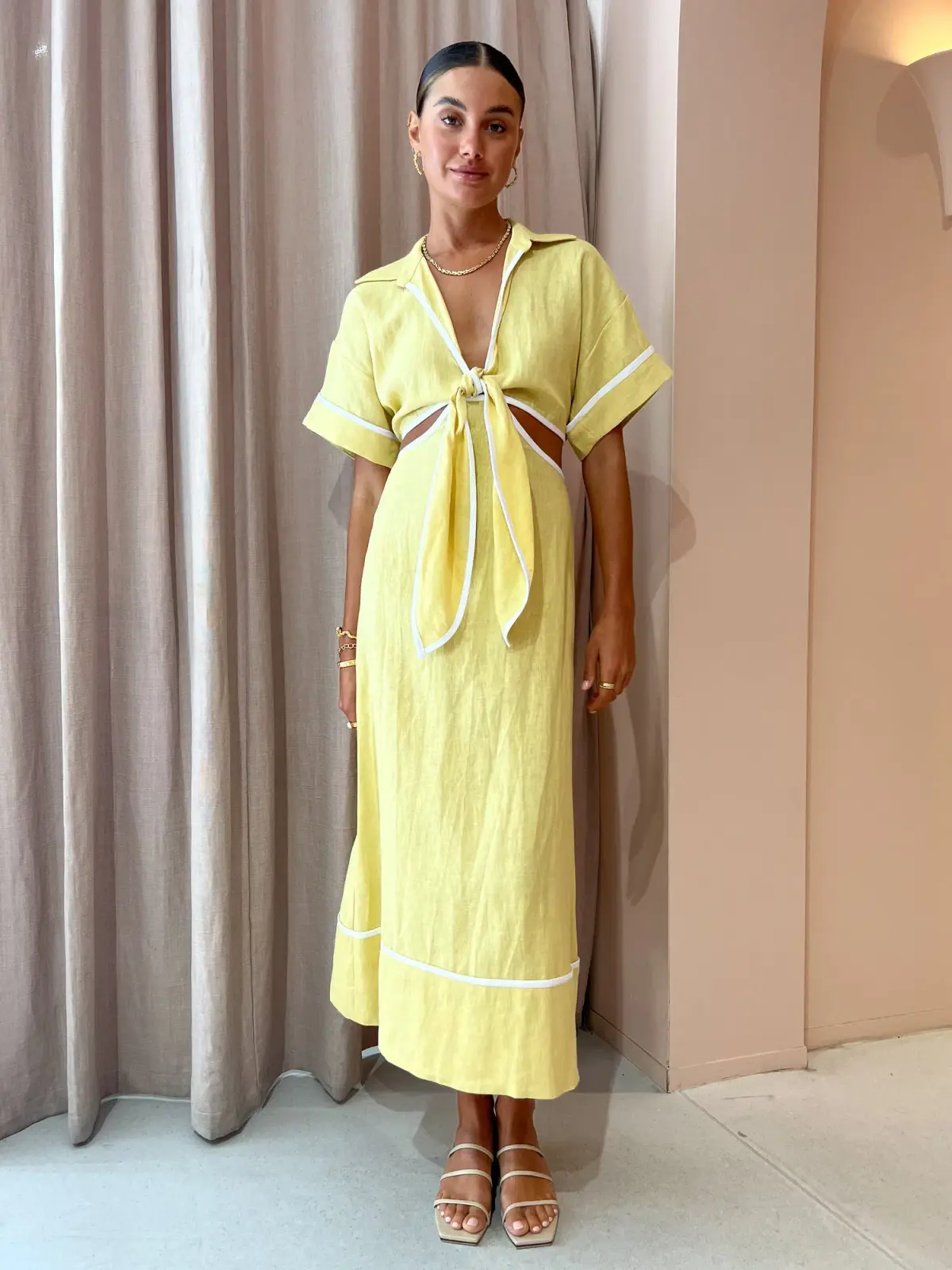 Roame Parque Dress in Butter Size 1 / AU 8 - Image 4