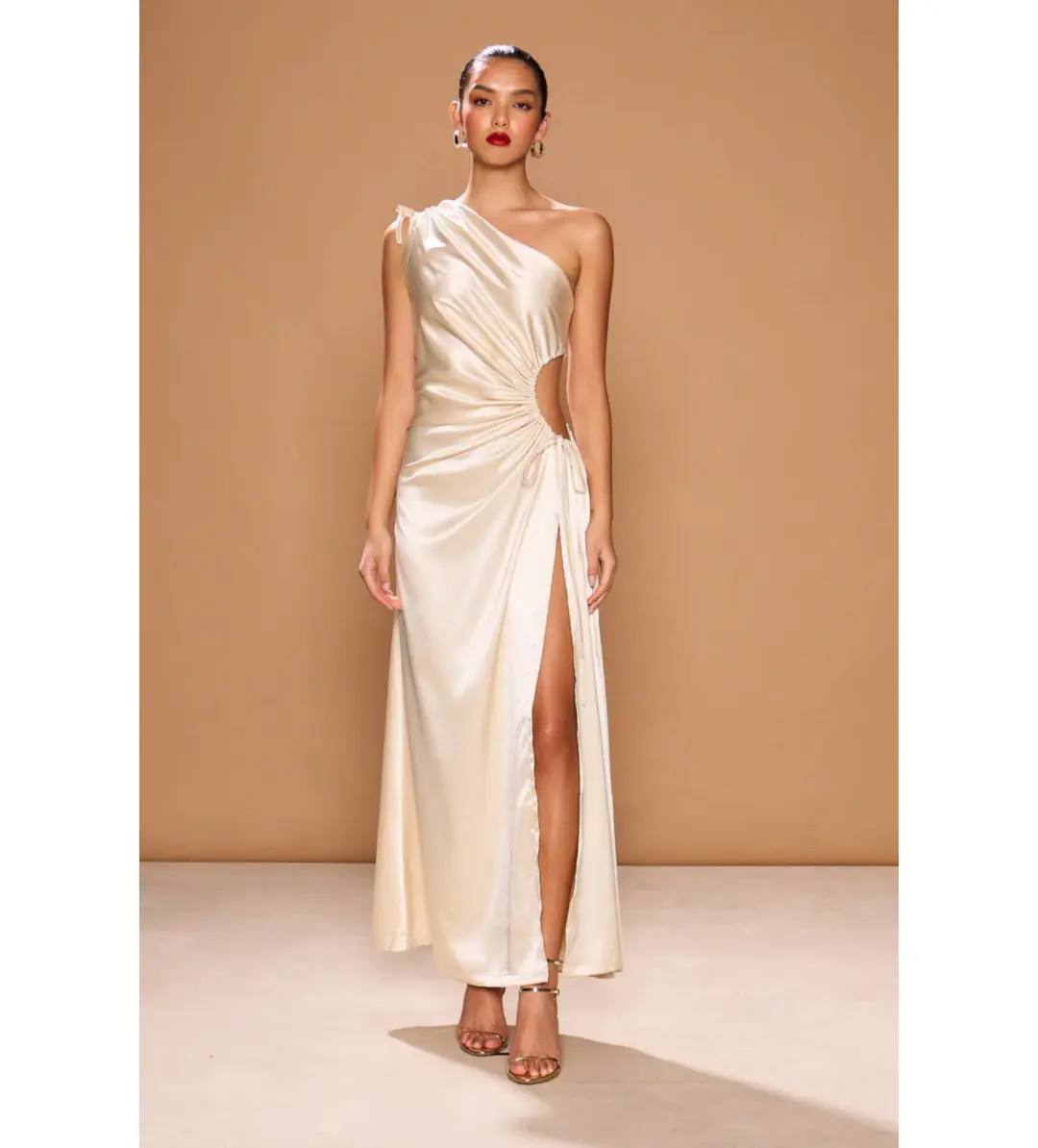 Sonya Moda Nour Ocean Pearl Dress Size 10  for rent on The Volte - main image