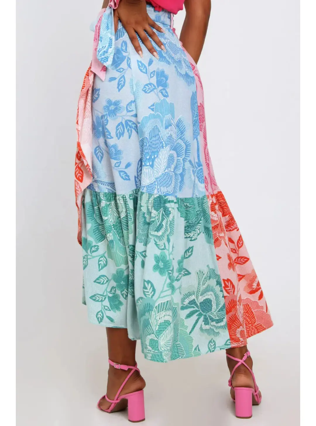 Farm Rio Flower Color Top Crop Top And Flower Colored Skirt Set Print Size S / AU 8 for rent on The Volte - main image