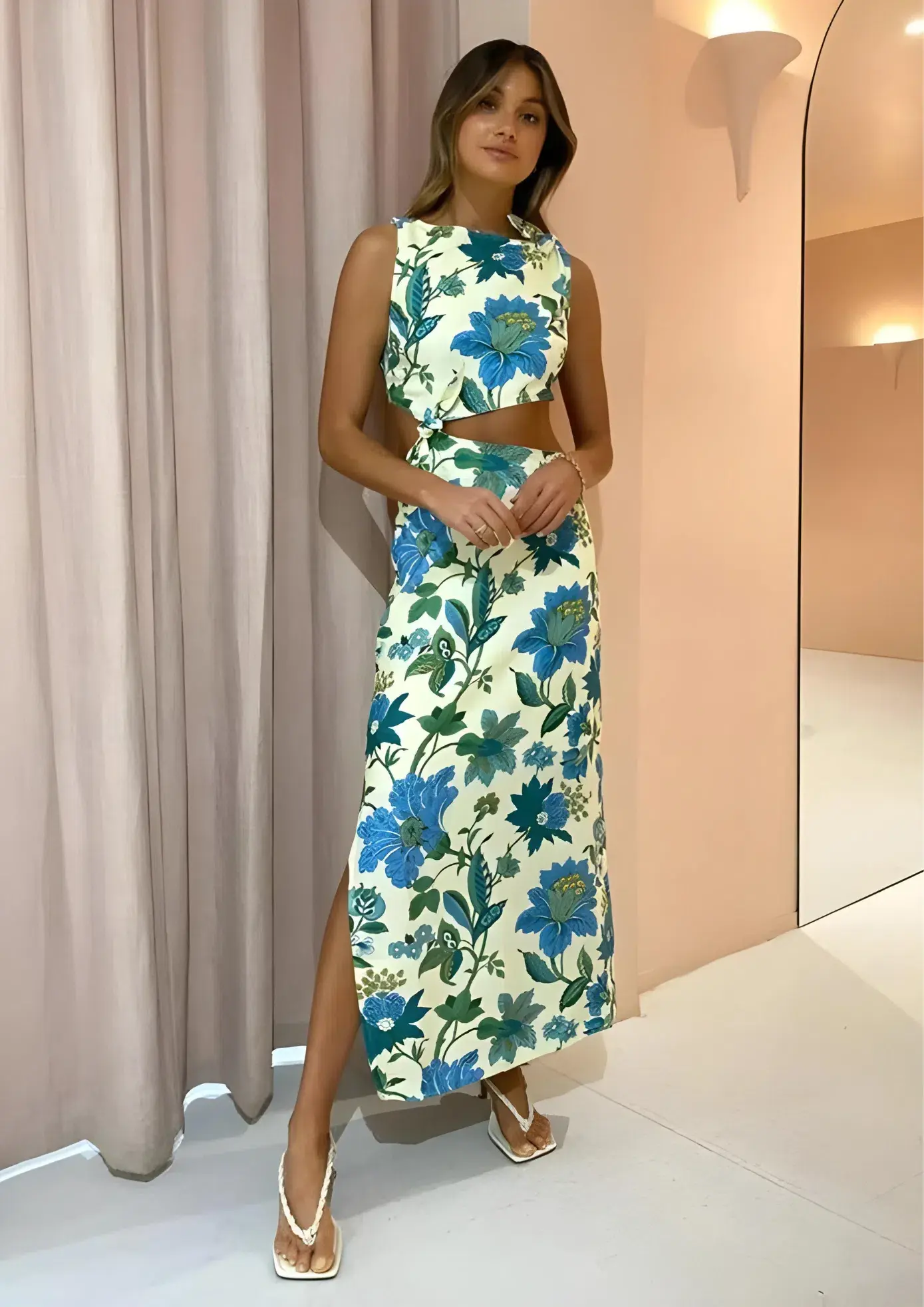 Sir the Label Alexandre Tie Midi Dress in Marguerite Floral Print Size 1 / AU 8 - Image 2