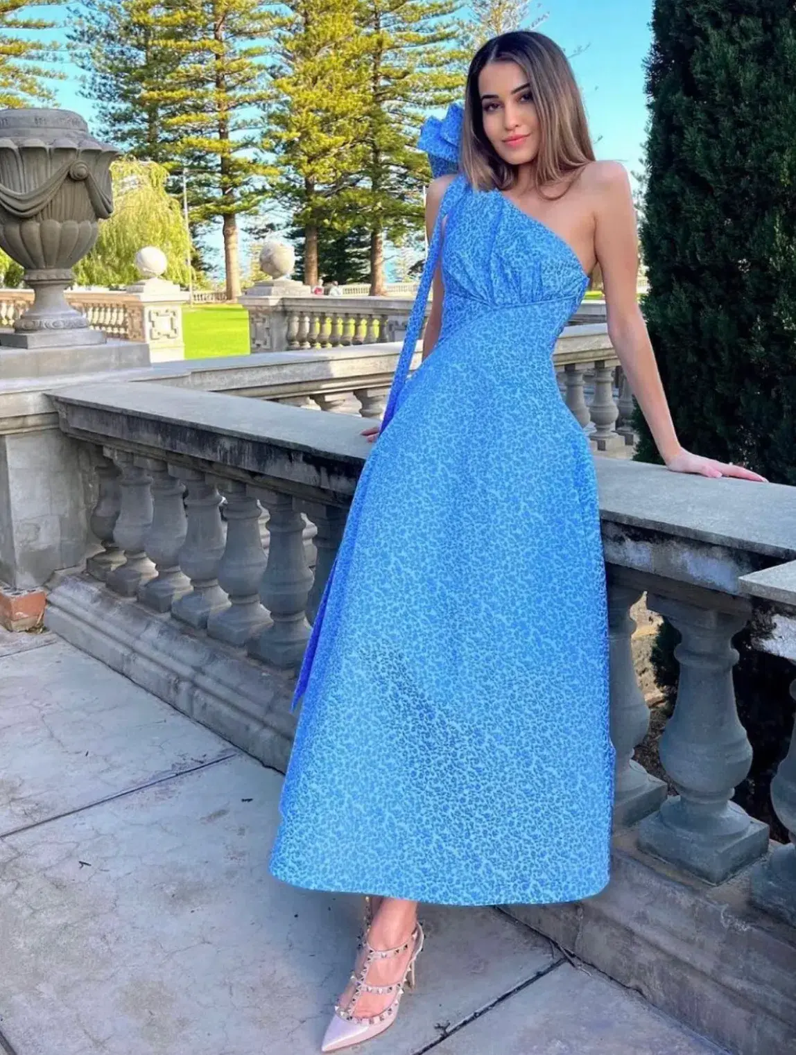 Rachel Gilbert Emiliano Gown Blue Size 10 - Image 3