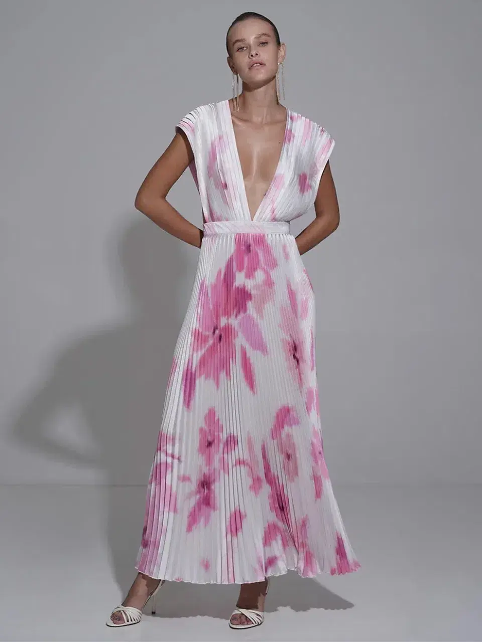 L'Idee Gala Gown Jardin Print Size 10 - Image 1