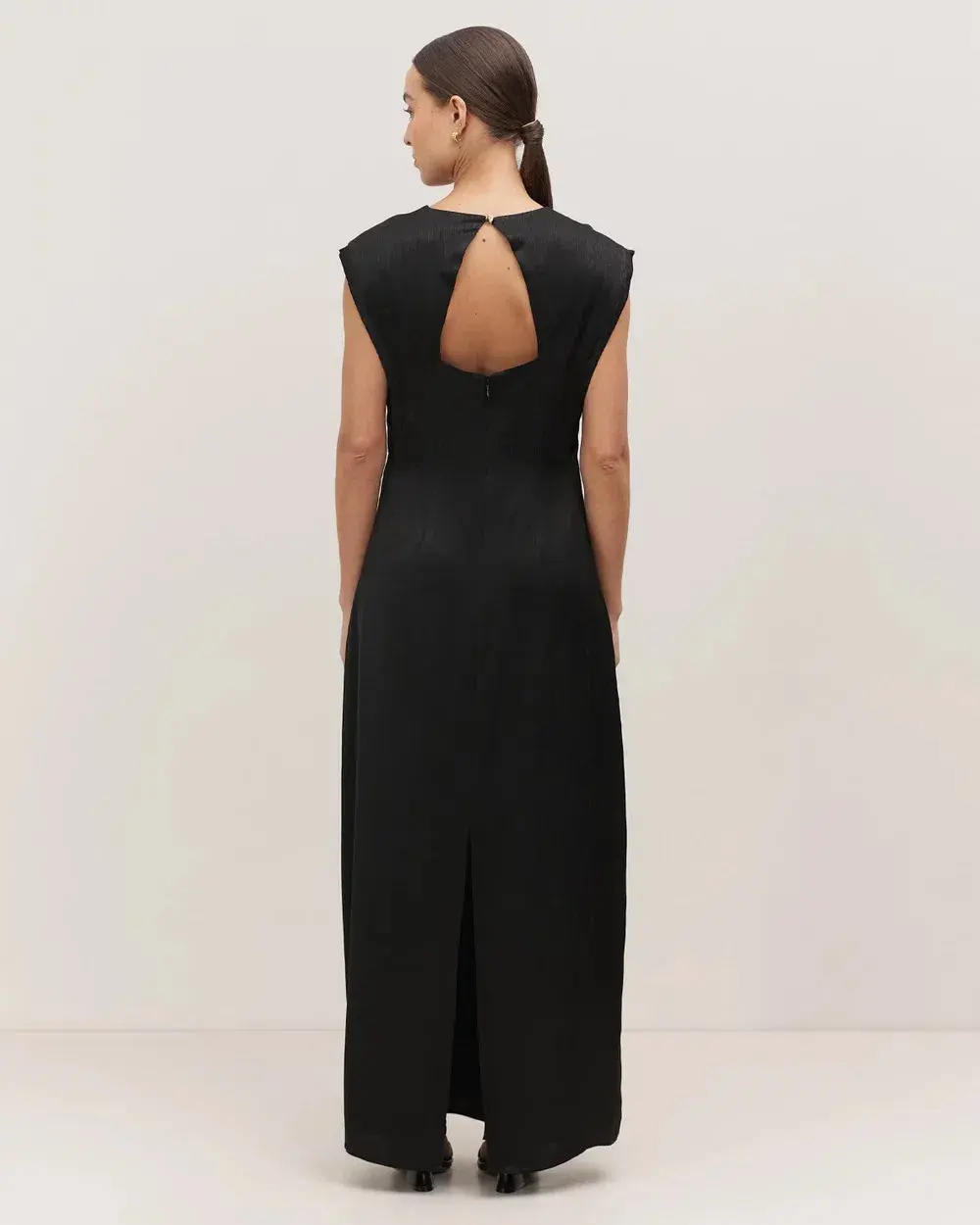 Minima Esenciales Lillian Linear Satin Maxi Dress Black Size 10 - Image 4
