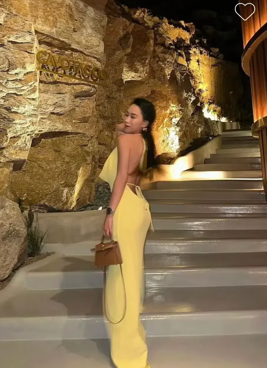 Melani the label	‘Lopez’ gown	XS/6	Yellow - Image 2