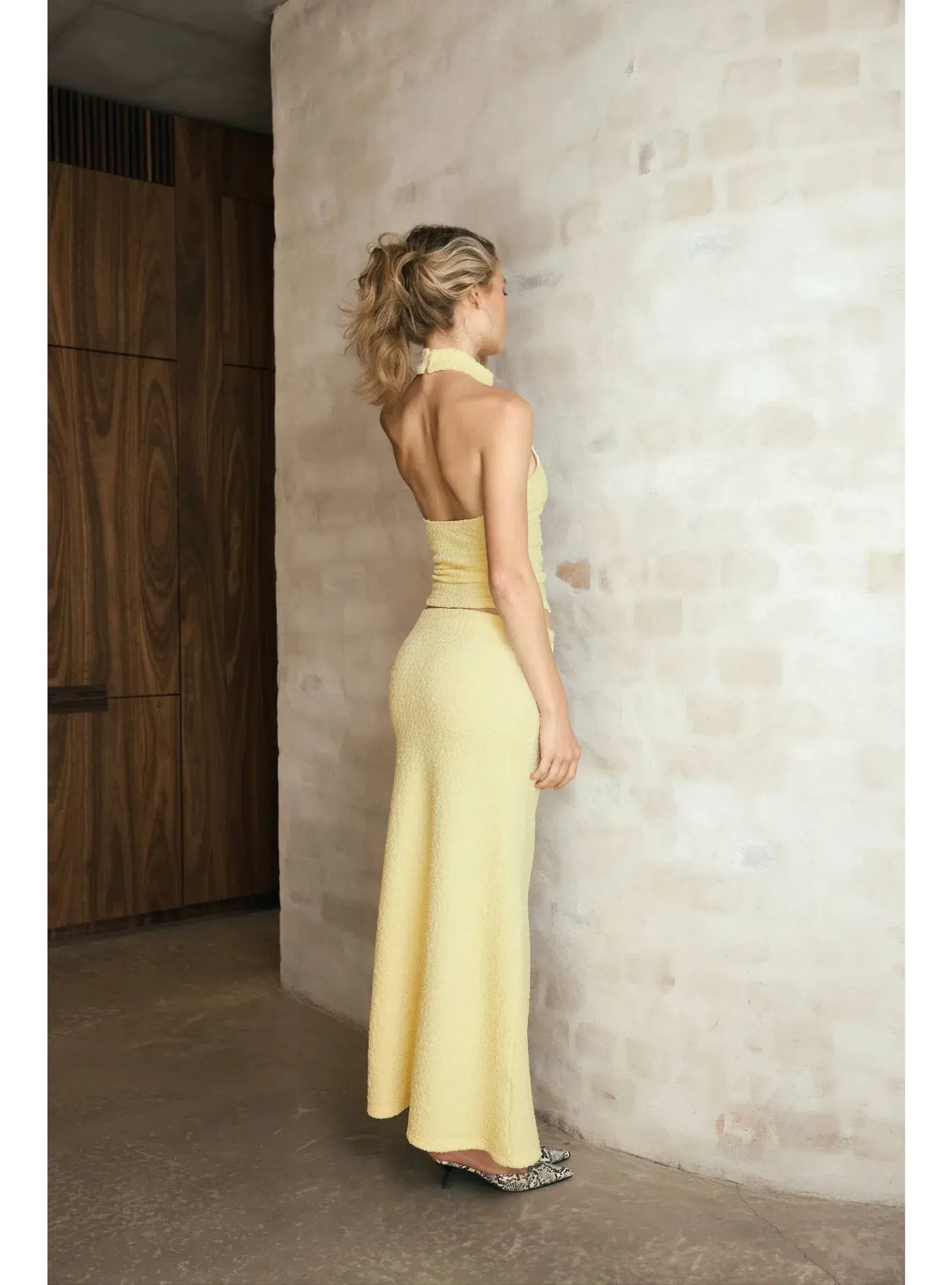 With Harper Lu Textured Halter Set in Limoncello Size AU 8 - Image 4