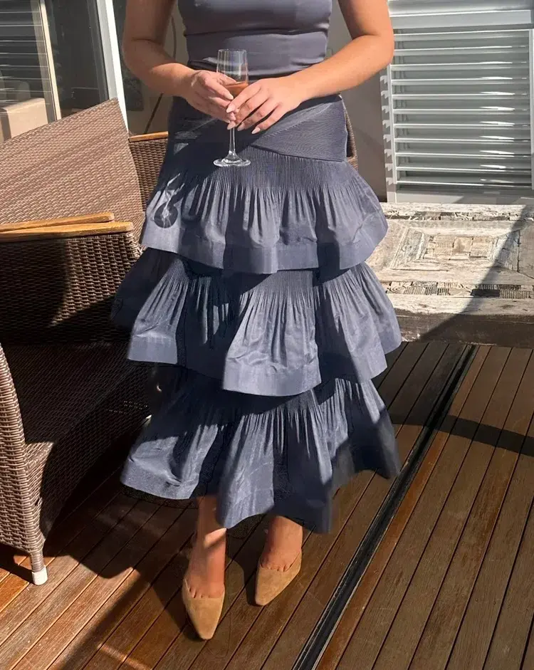 Zimmermann The Pleated Tiered Skirt in Paradise Navy Size 2/Au 12 - Image 2