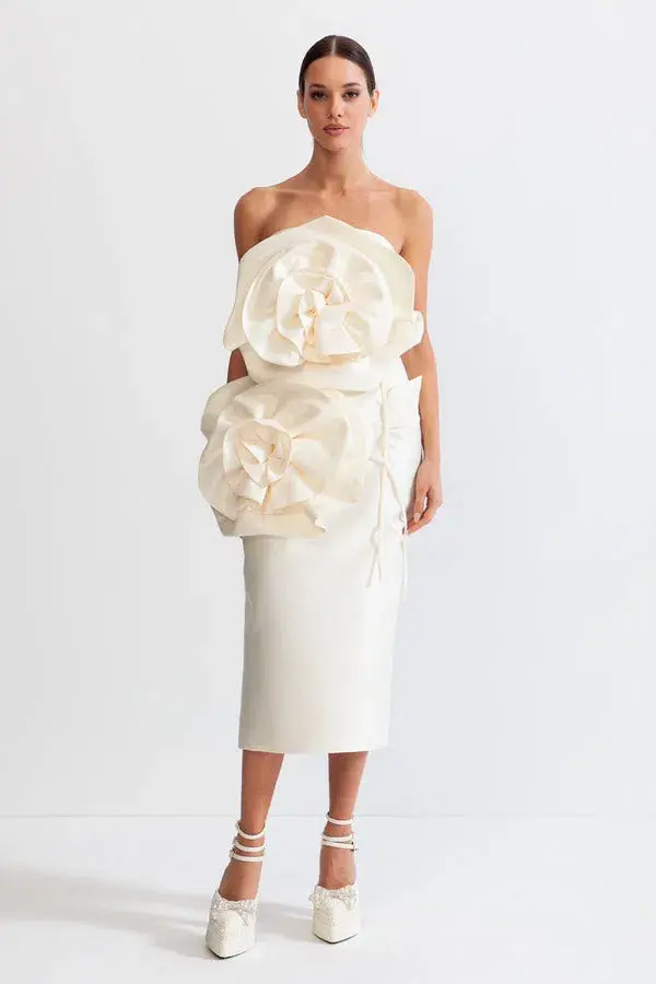Sierra Darien  Voluminous Flower Design Midi Dress Ivoire Size 10  - Image 1